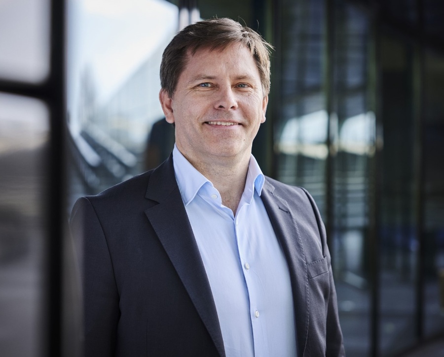 Fredrik ?berg - MOS離散器件事業(yè)部負(fù)責(zé)人